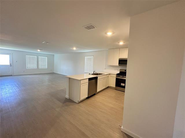 Foto del edificio - 3703 Longleaf Dr