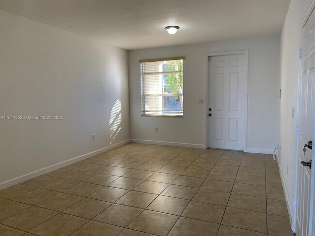 Building Photo - 14761 SW 25th St