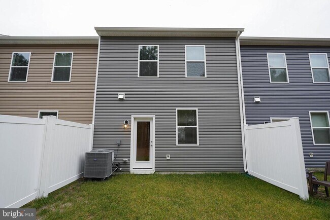 Foto del edificio - 852 Mersey Ln