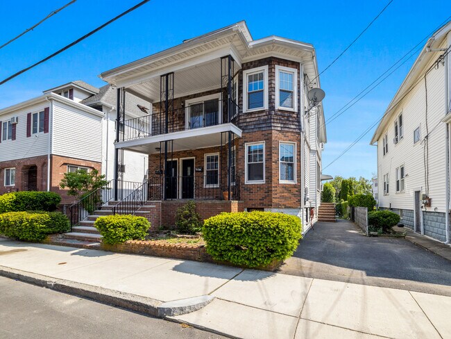 Foto del edificio - 14 Windsor Rd