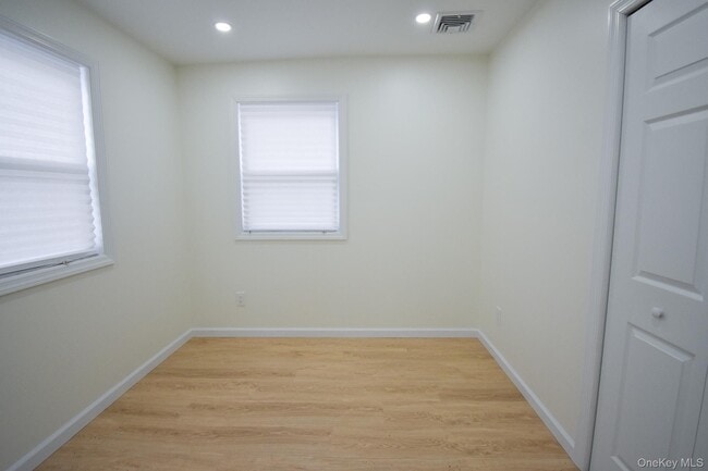 Foto del edificio - 36 S 5th Ave