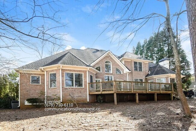 Building Photo - Experience Luxury Living in a Premier Gate...
