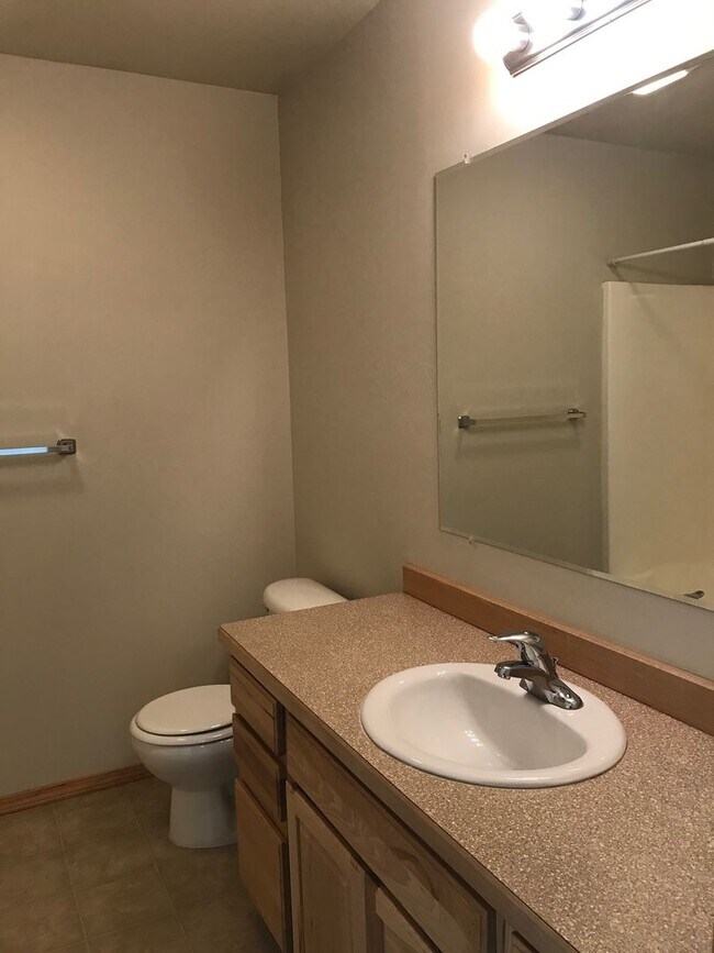 Foto del edificio - 3 Bedroom 2.5 Bathroom Townhouse