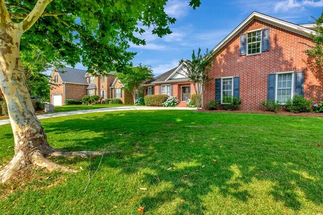 Building Photo - Brickyard Plantation