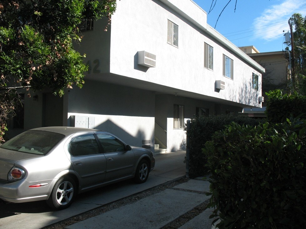 642 Huntley - 642 Huntley Dr