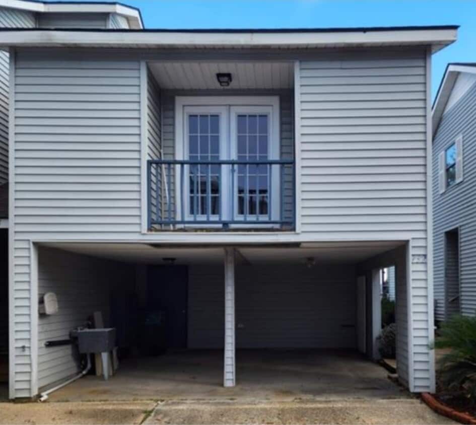 Building Photo - 732 Marina Dr