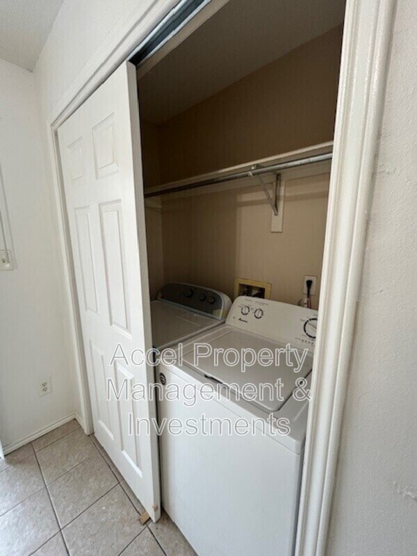 Foto del edificio - 1004 Fort Hood Ave