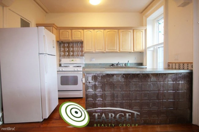 Building Photo - 1 br, 1 bath Apartment - 45 Saint Marks Ave 2