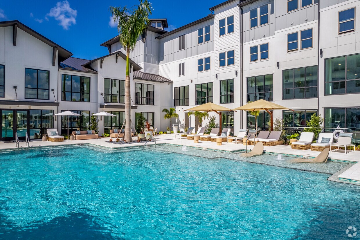 Row Waterside Apartments in Sarasota, FL