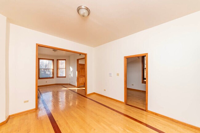 Foto del edificio - 1707 N Fairfield Ave