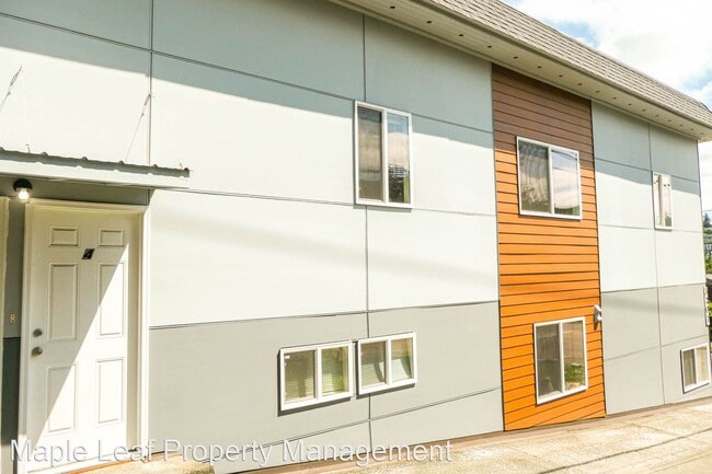 Building Photo - 3201 21st Ave W