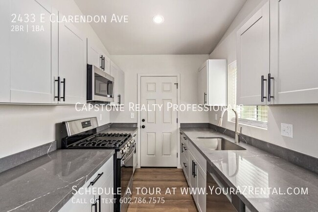Building Photo - 2433 E Clarendon Ave