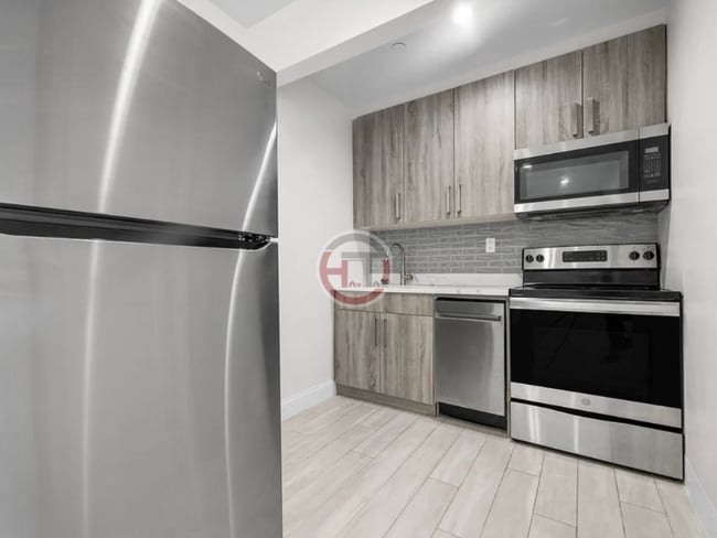 Photo - 4578 Manhattan College Pkwy Apartment