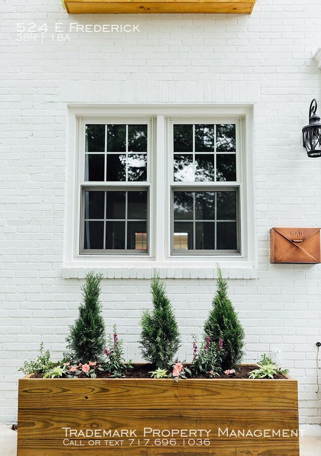 Foto del edificio - Beautifully Remodeled Townhome