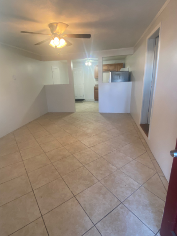 Foto del edificio - 921 Cottage St.