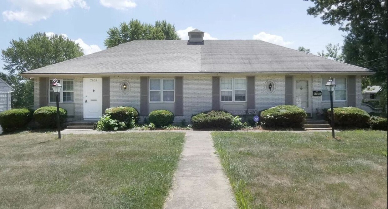 7809 E 87th St Unit 7809 E 87th Street, Raytown, MO 64138 Room for