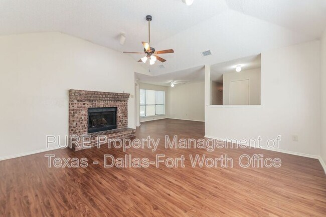 Foto del edificio - 8005 Meadowlark Ln
