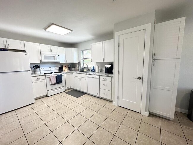 Building Photo - 788 Wolf Creek Ct