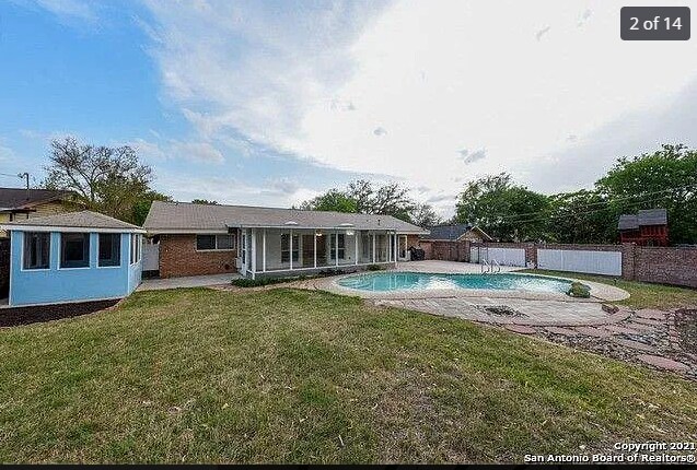 Building Photo - 5515 Gleason Dr
