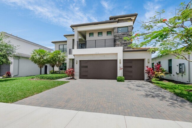 Building Photo - 17112 Aquavera Way