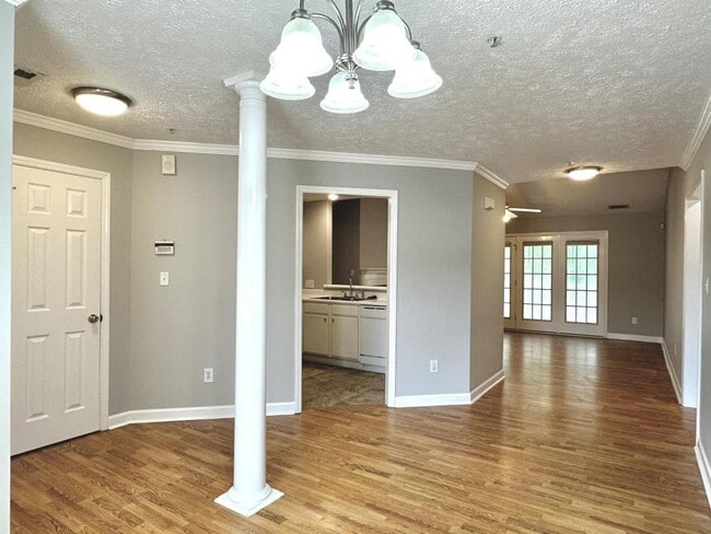 Building Photo - 332 Bubble Creek Ct