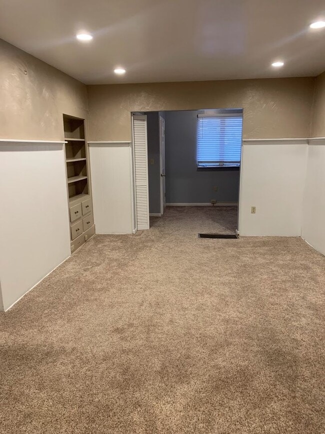 Foto del edificio - Beautiful Renovated 3/1.5 Home in Beechview - Available NOW