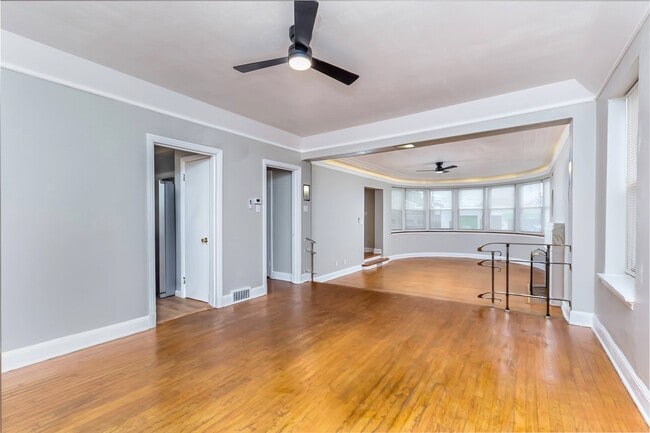 Building Photo - 8910 Gravois Rd