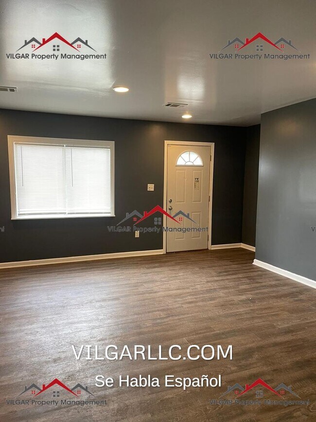 Building Photo - 2-bedroom, 1-bathroom slab home in Gary In...