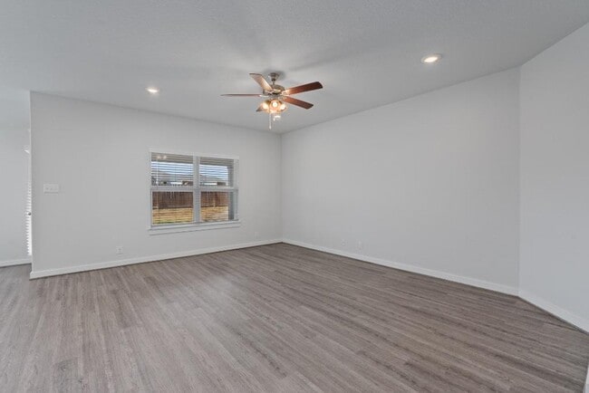 Building Photo - 4044 Legend Meadows