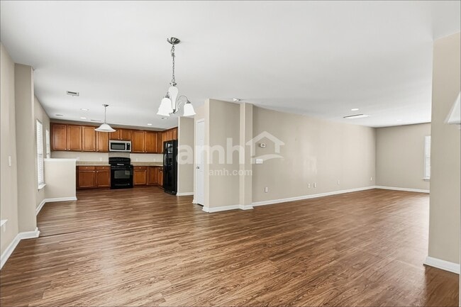 Building Photo - 314 Southwilde Way