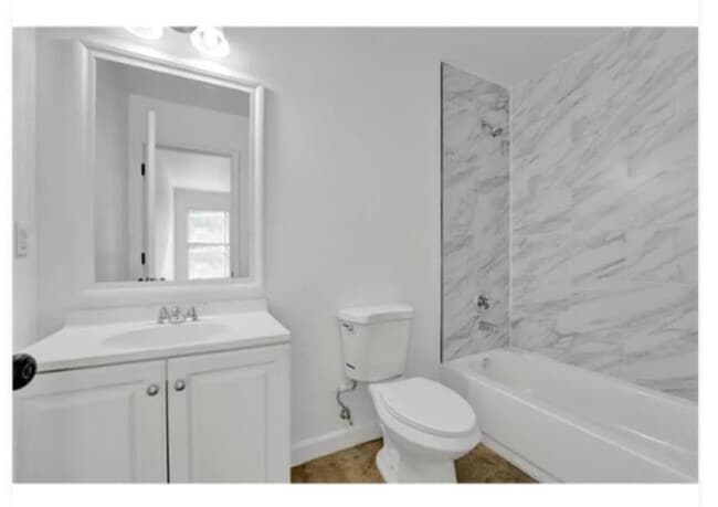 Building Photo - 801 Goodwyn St