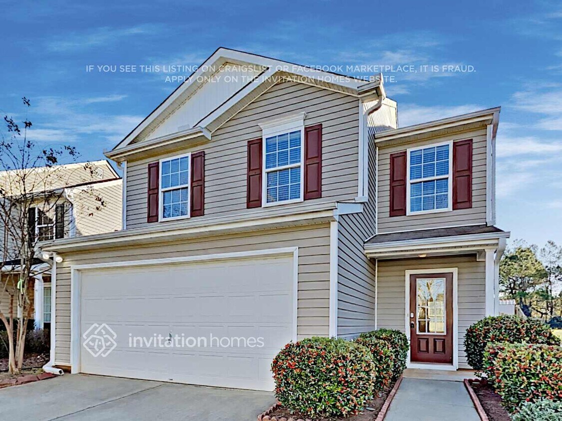 Foto principal - 2880 Mayfair Dr