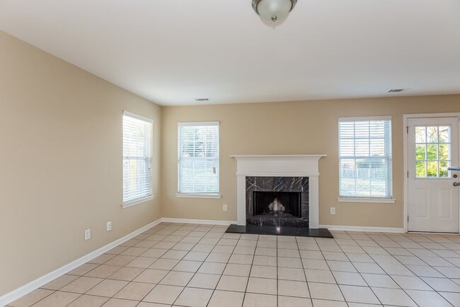 Building Photo - 1010 Brighton Cove Dr