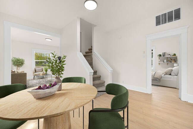 Foto del edificio - Newly Remodeled Home Available Now!