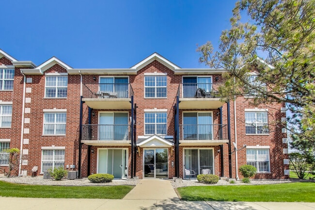 Building Photo - 16671 Liberty Cir