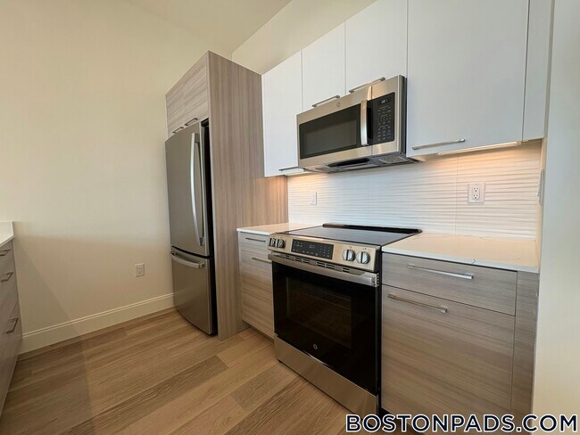 Foto del edificio - 1079 Commonwealth Ave