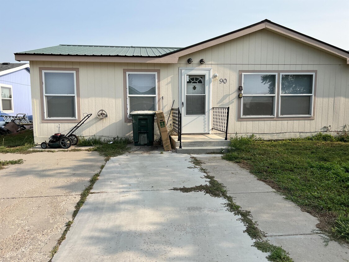 90 Jennifer Cir, Brush, CO 80723 House Rental in Brush, CO