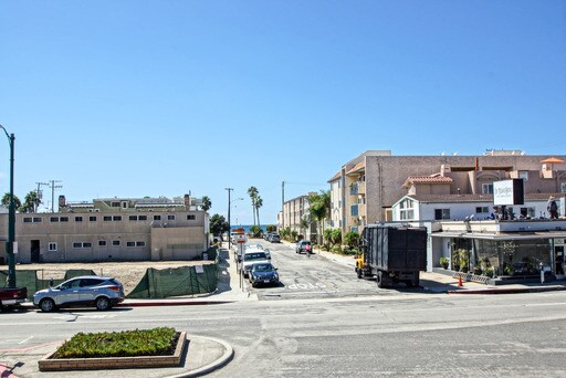 Building Photo - 1434 Hermosa Ave