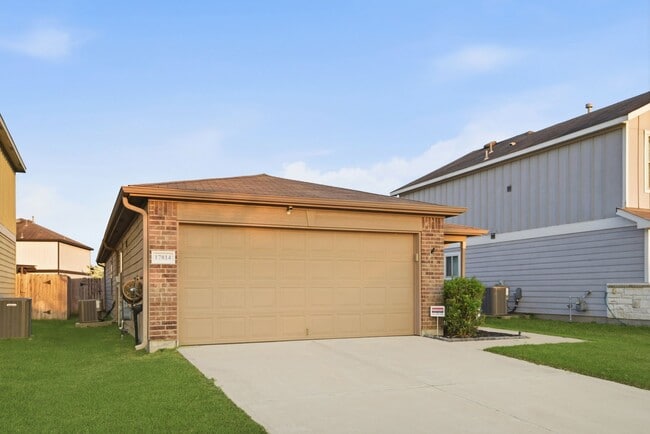 Building Photo - 17814 Ryegrass Trl