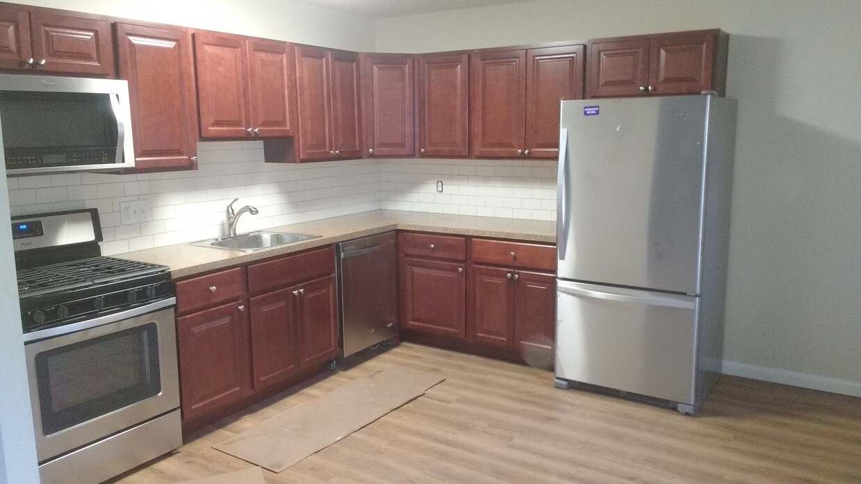 250 Ridge Pike, Lafayette Hill, PA 19444 Condo for Rent in Lafayette