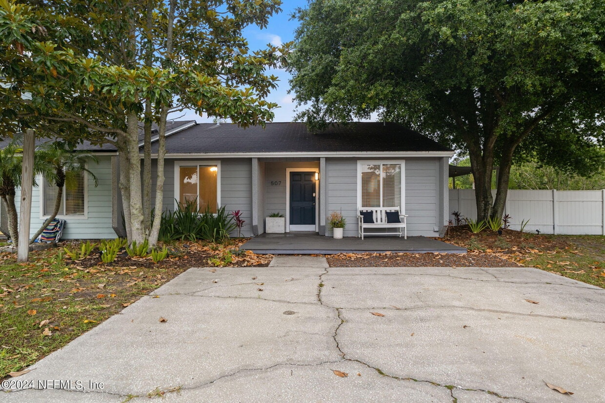 507 Aquatic Dr, Atlantic Beach, FL 32233 Townhome Rentals in Atlantic