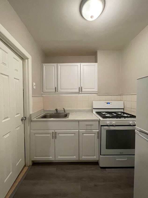 241 Duncan Ave 2 - 237 Duncan Ave