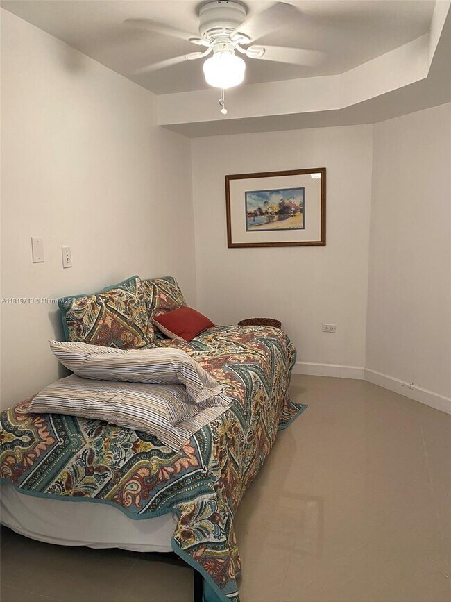 Foto del edificio - 3111 N Ocean Dr