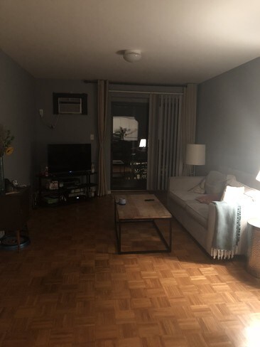 Foto del edificio - 10-39-39 48th Ave