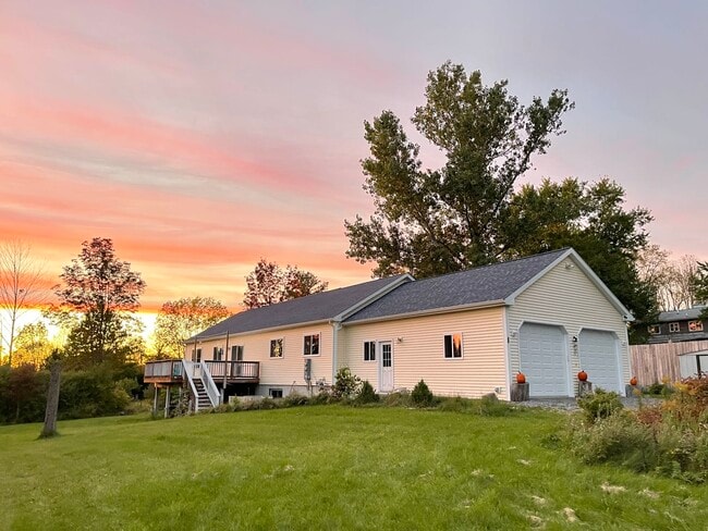 Building Photo - 12 Peregrine Way Building Photo - 12 Peregrine Way