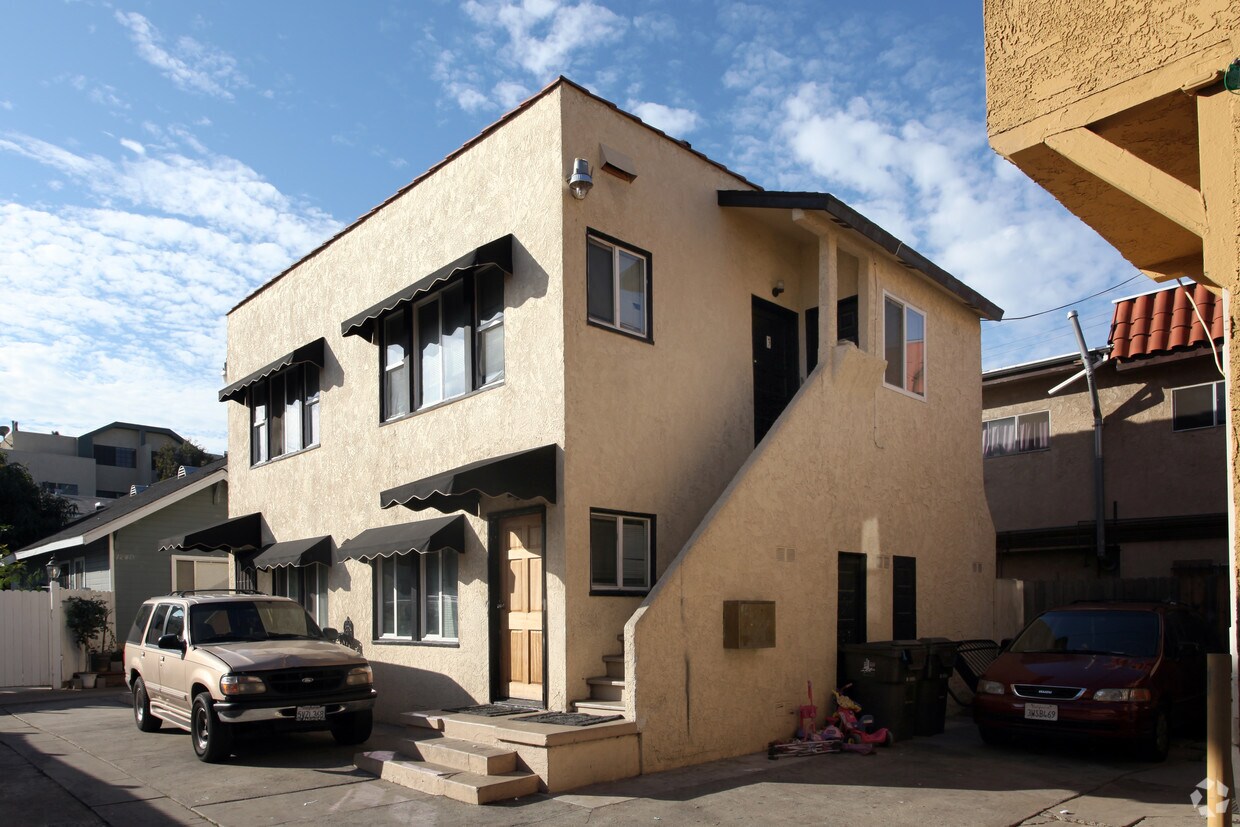 Primary Photo - 1238 E 7th St