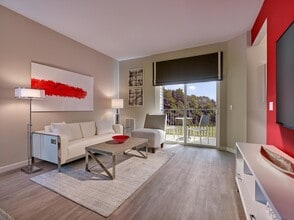 Interior Photo - Southgate Middletown