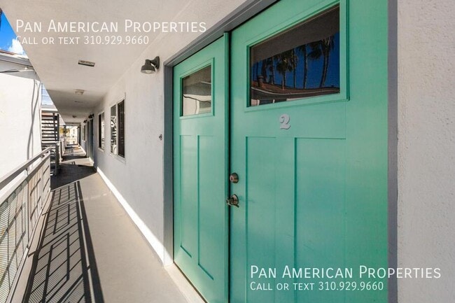 Foto del edificio - 5136 E Livingston Dr