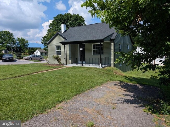 Foto del edificio - 1422 S Potomac St