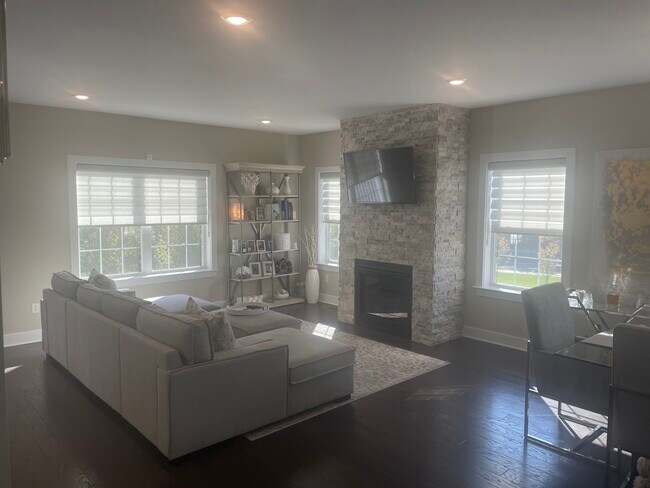 Foto del edificio - 1529 Paxton Ln